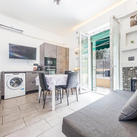 Due Passi Dal Mare Apartamento Génova Exterior foto