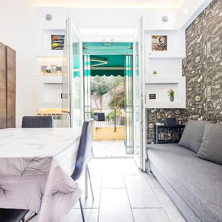 Due Passi Dal Mare Apartamento Génova Exterior foto