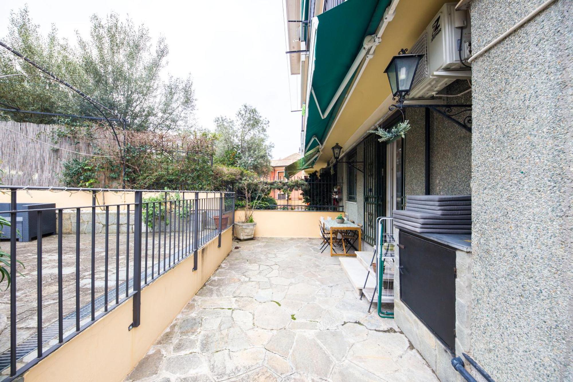 Due Passi Dal Mare Apartamento Génova Exterior foto