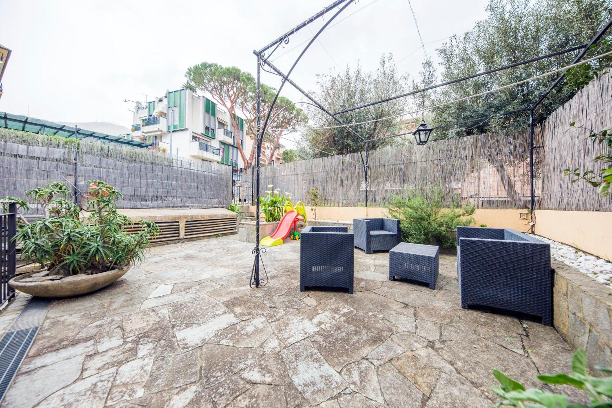 Due Passi Dal Mare Apartamento Génova Exterior foto