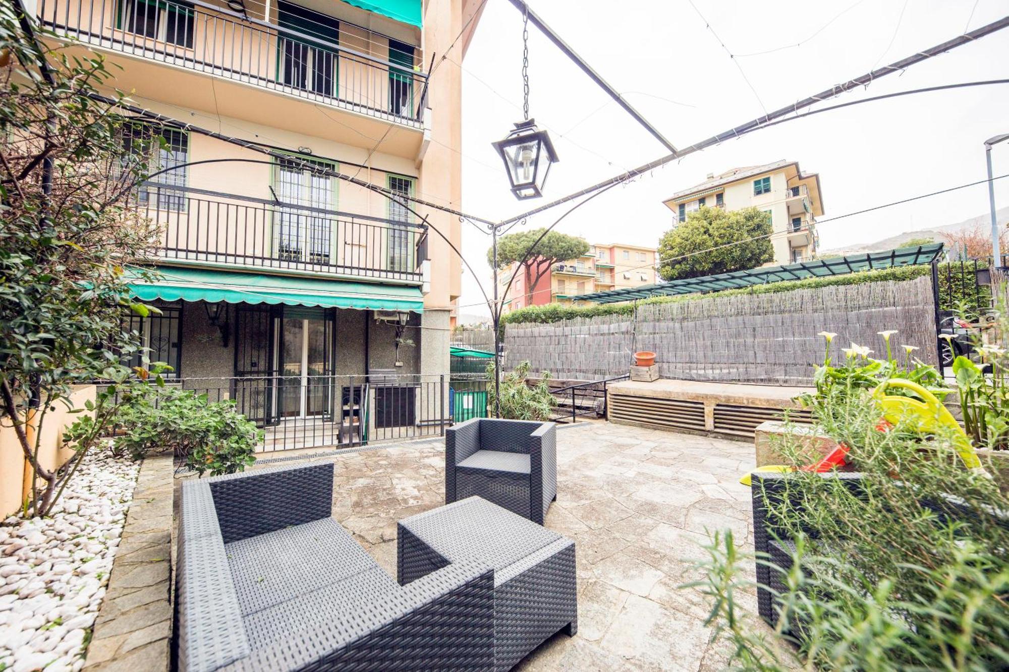 Due Passi Dal Mare Apartamento Génova Exterior foto